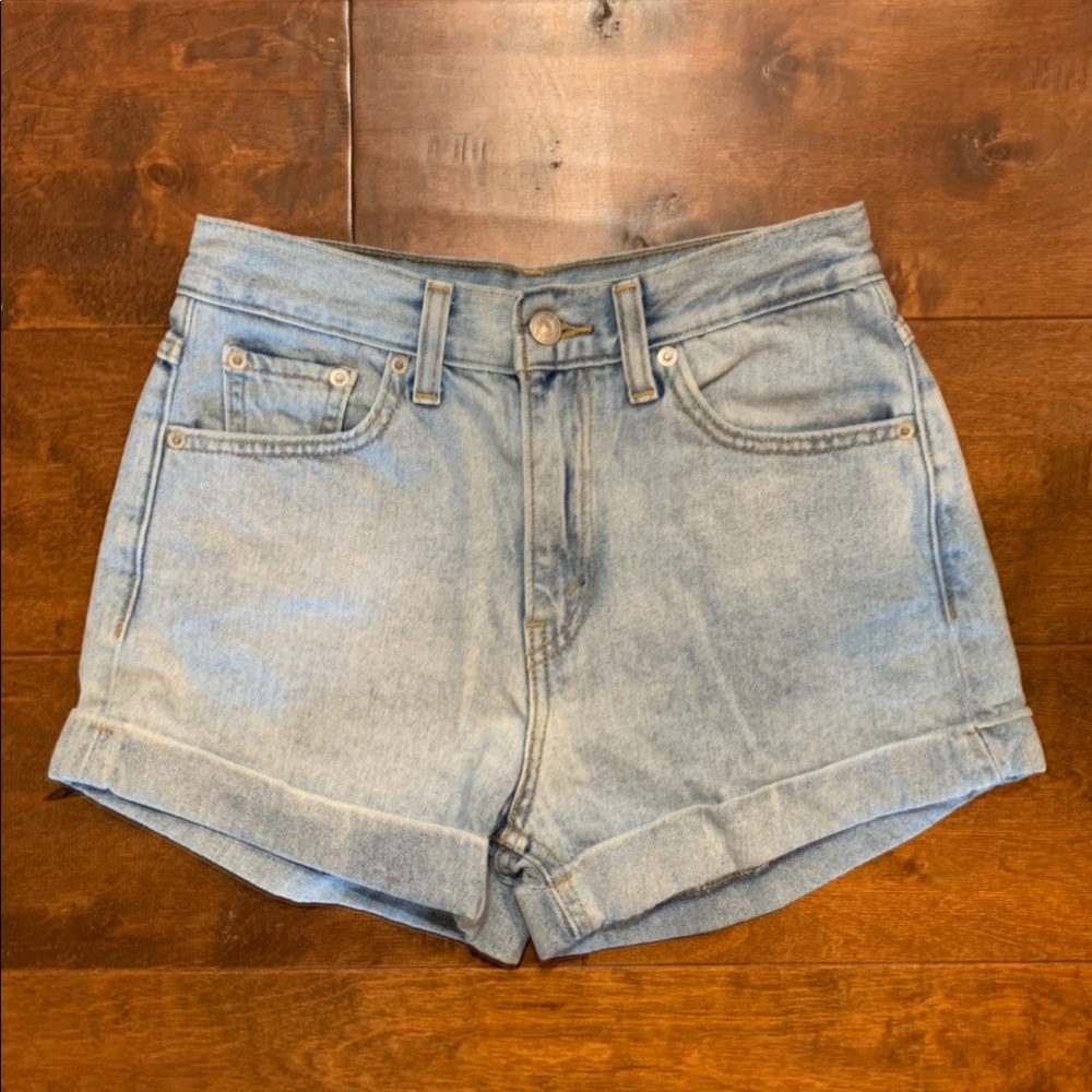 Levi’s jean shorts